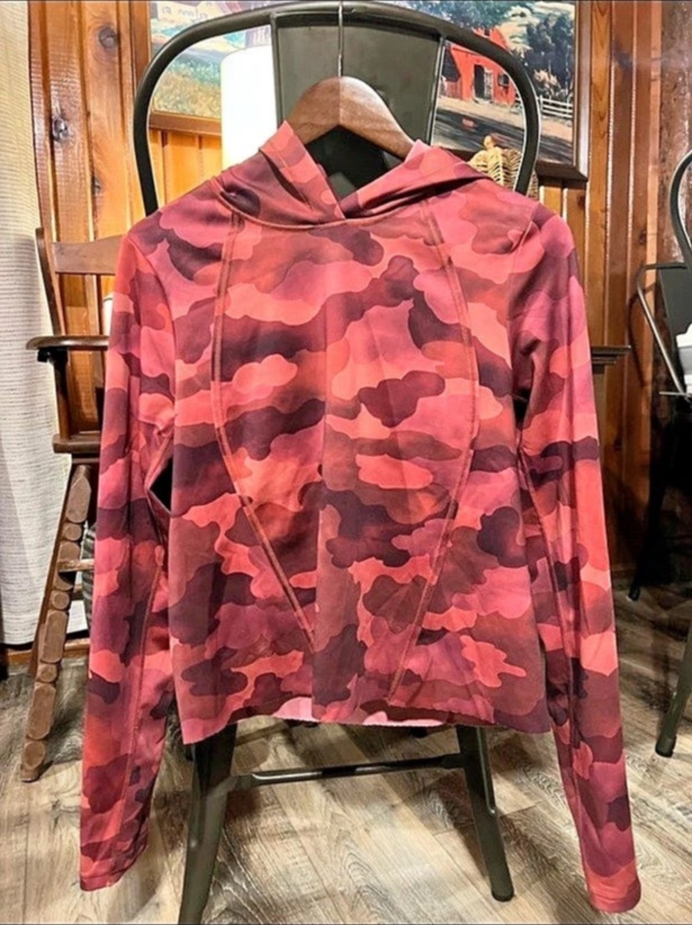 Athleta Pinnacle Hoodie Camo in Red & Black Size Medium